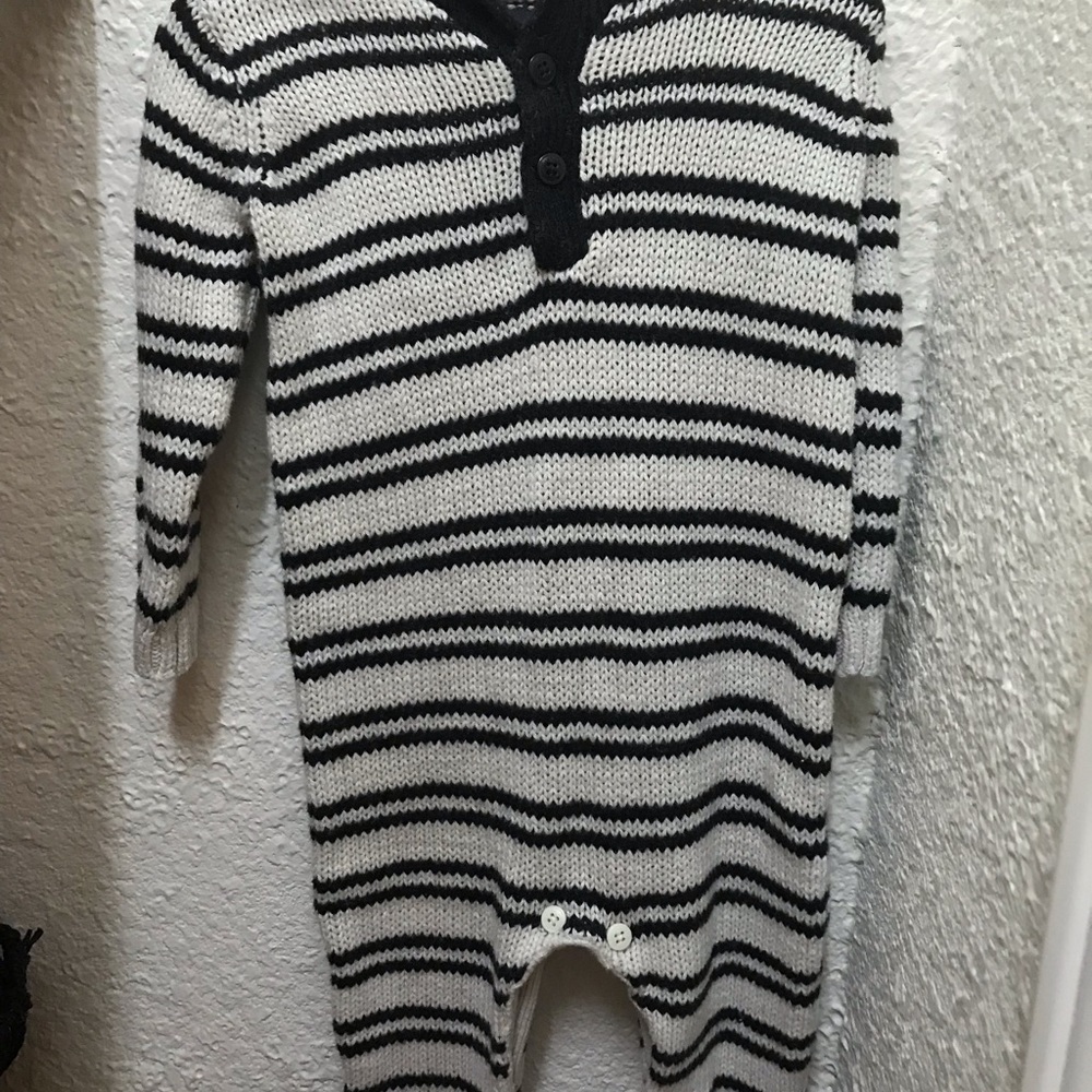 EUC 18 month sweater suit. Worn once